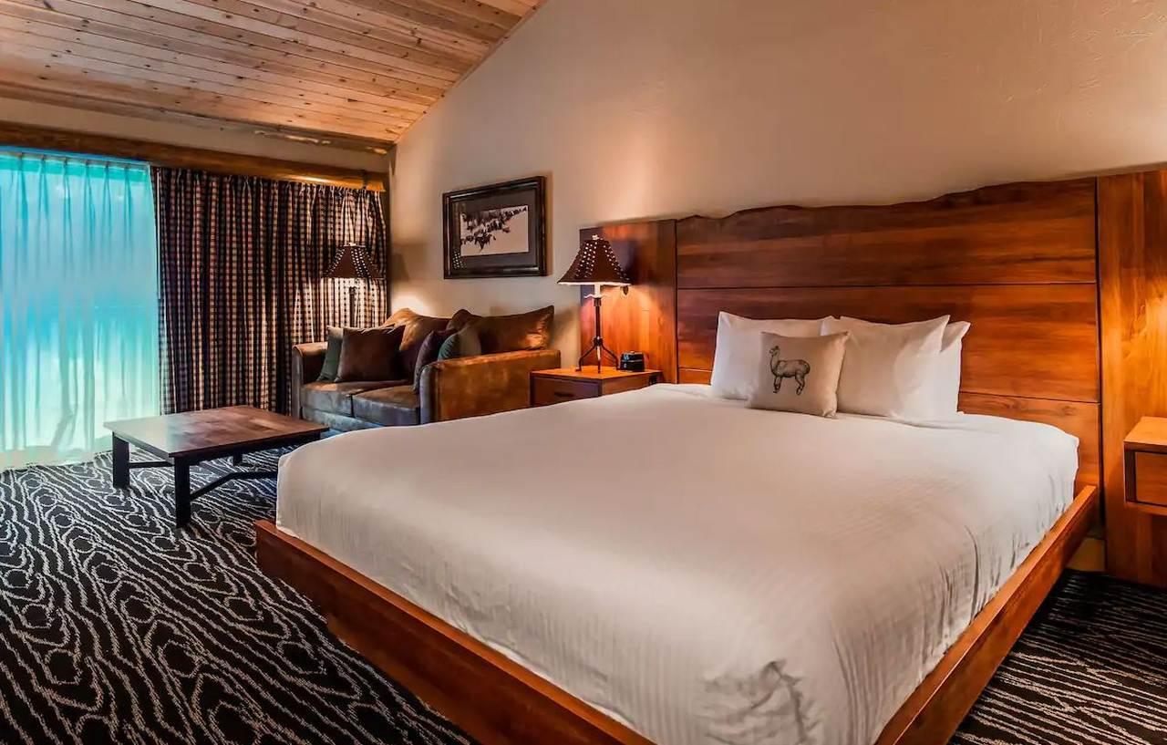 Best Western Ponderosa Lodge Sisters Exterior photo