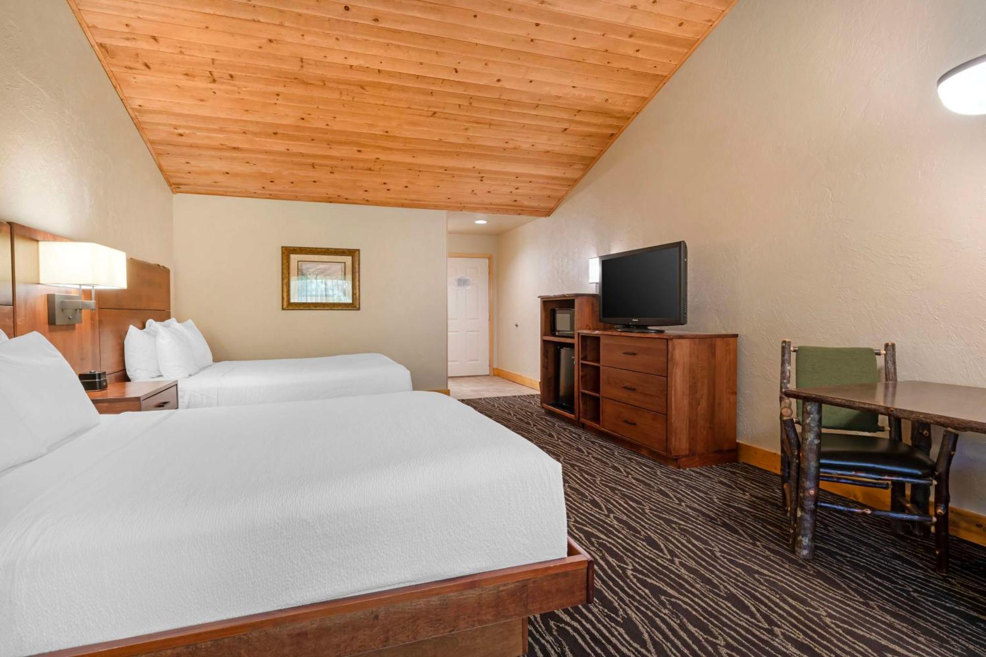 Best Western Ponderosa Lodge Sisters Exterior photo