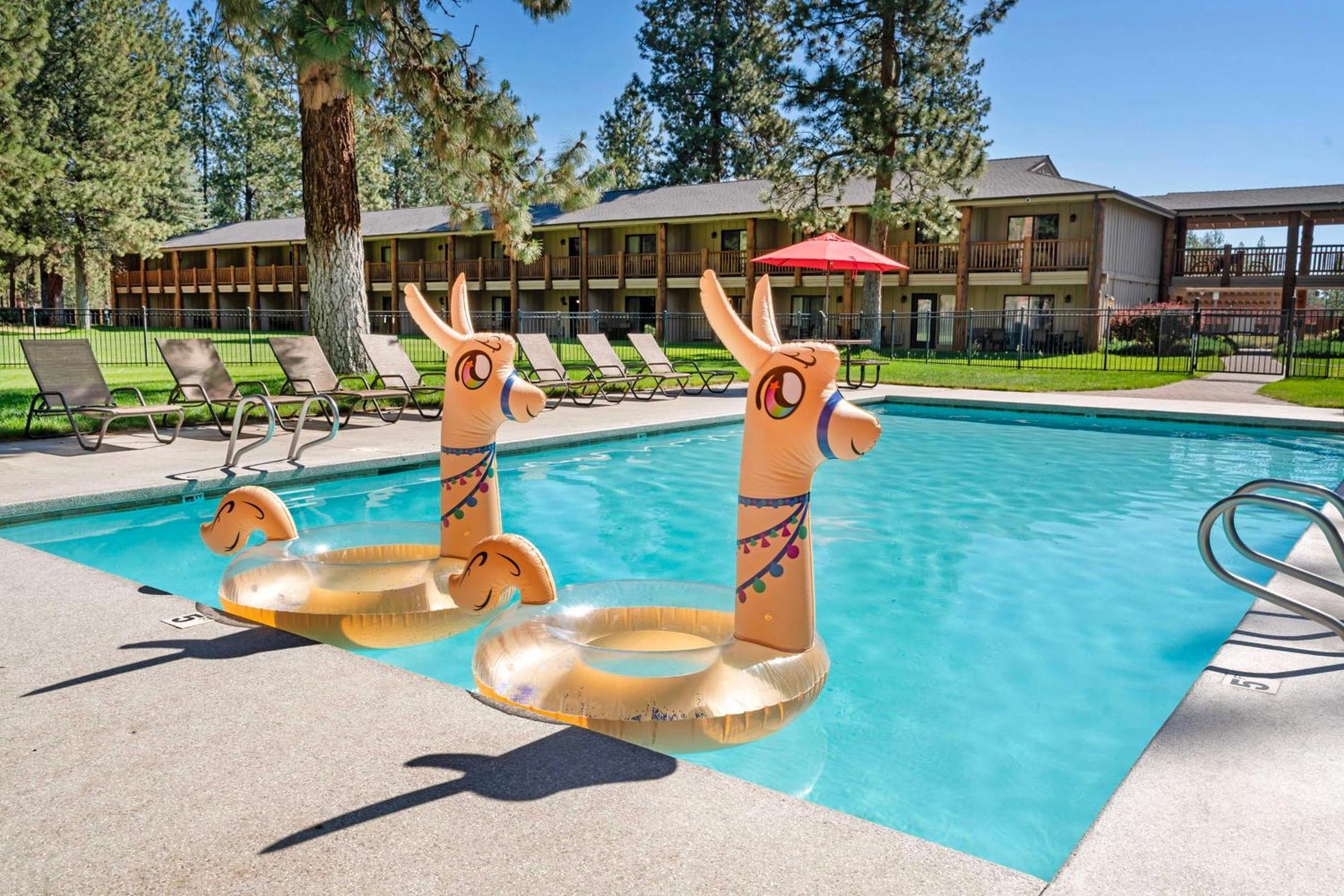 Best Western Ponderosa Lodge Sisters Exterior photo
