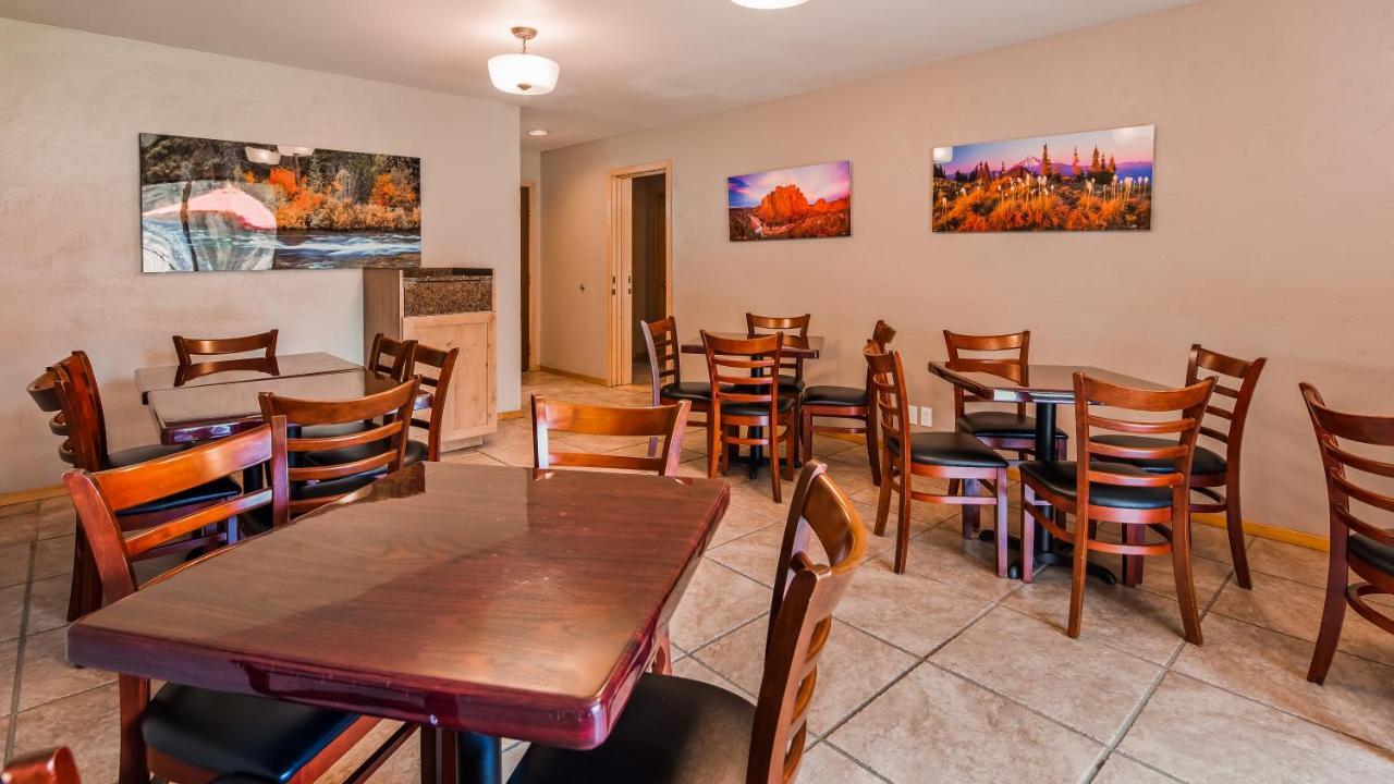 Best Western Ponderosa Lodge Sisters Exterior photo